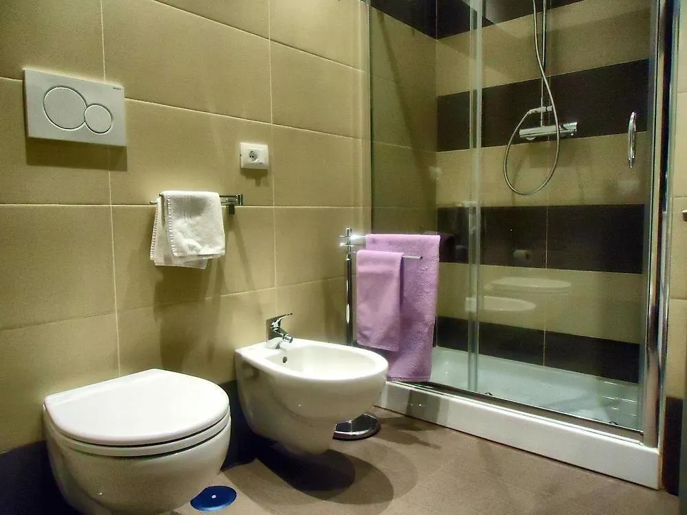 Dea Roma Inn