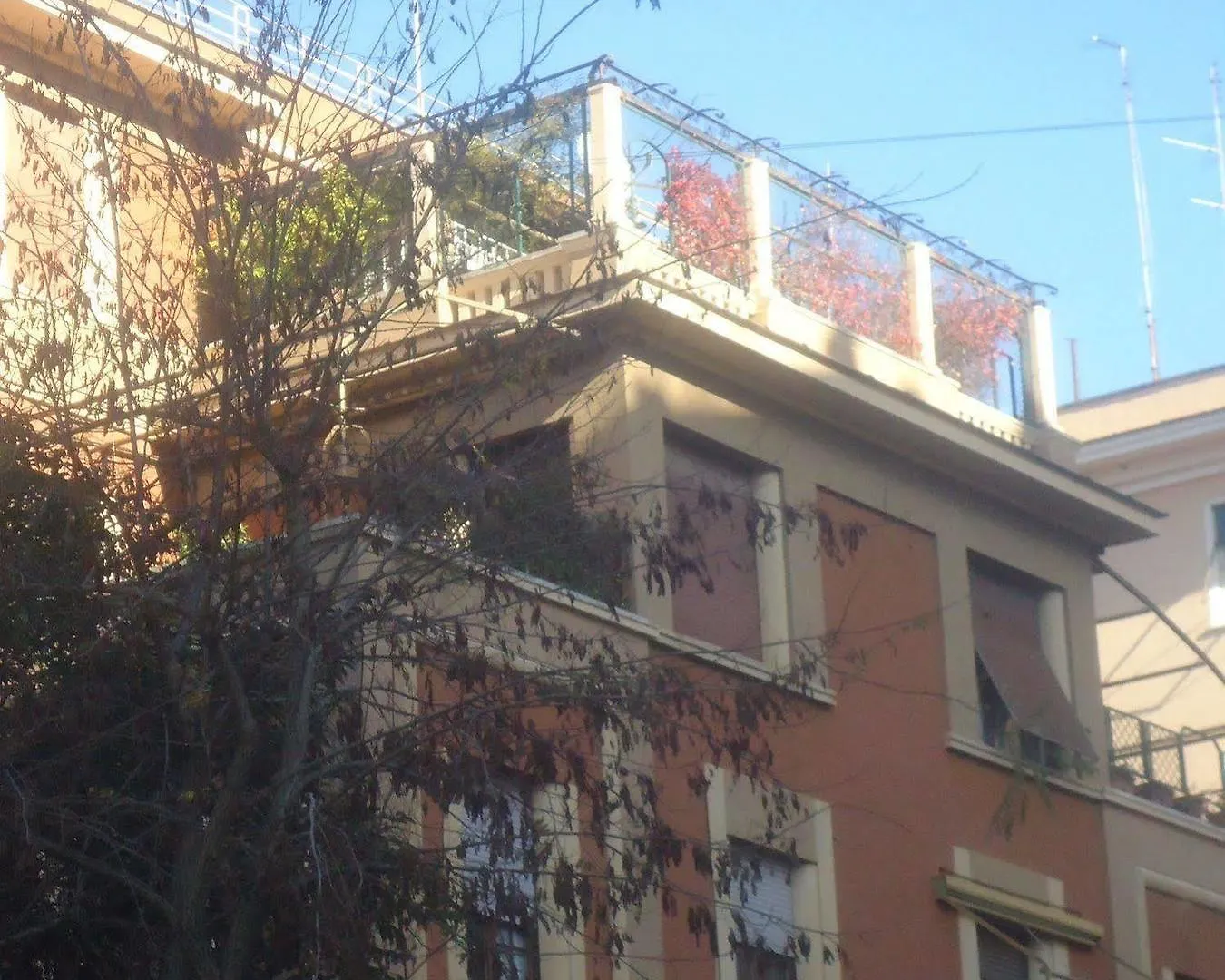 Dea Roma Inn