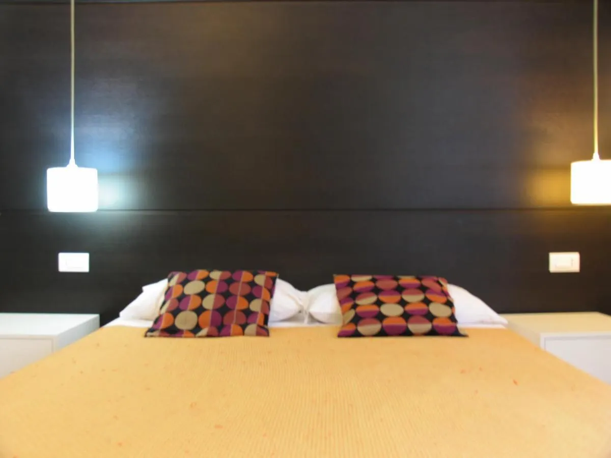 Dea Roma Inn 2*, Rome